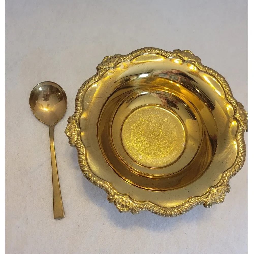 VTG Footed Serving Bowl and Ladle Set 7in Gold Tone‎ Ornate Scalloped Floral